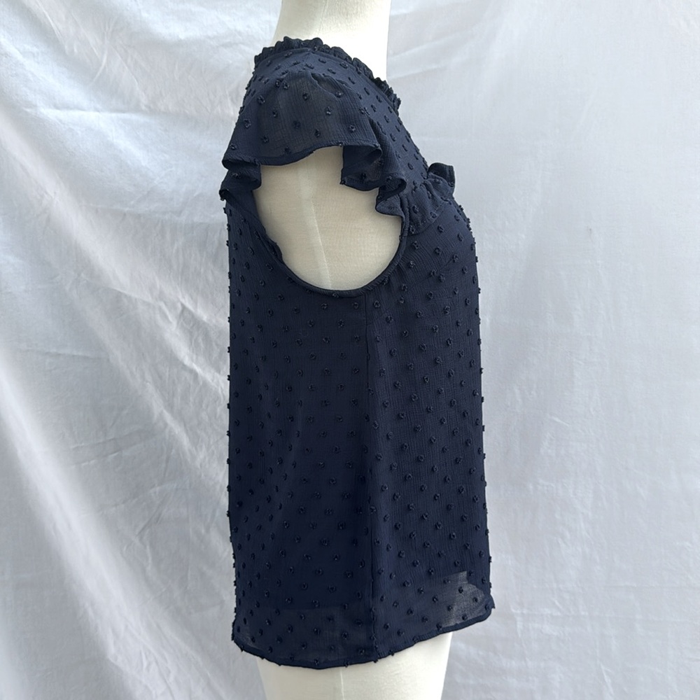 Monteau Navy Textured Ruffle Blouse Size Medium - Picture 3 of 5